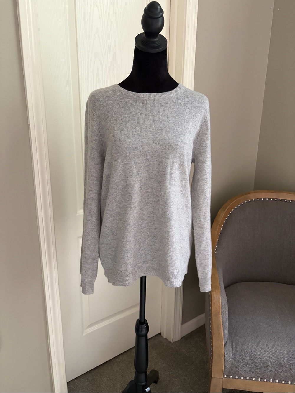 Charter Club Light Gray Crewneck Sweater